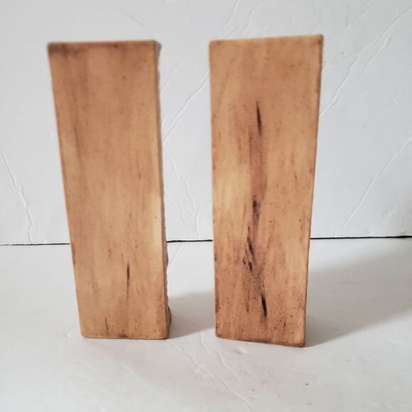 Totem Salt & Pepper Shakers - Picture 4 of 8